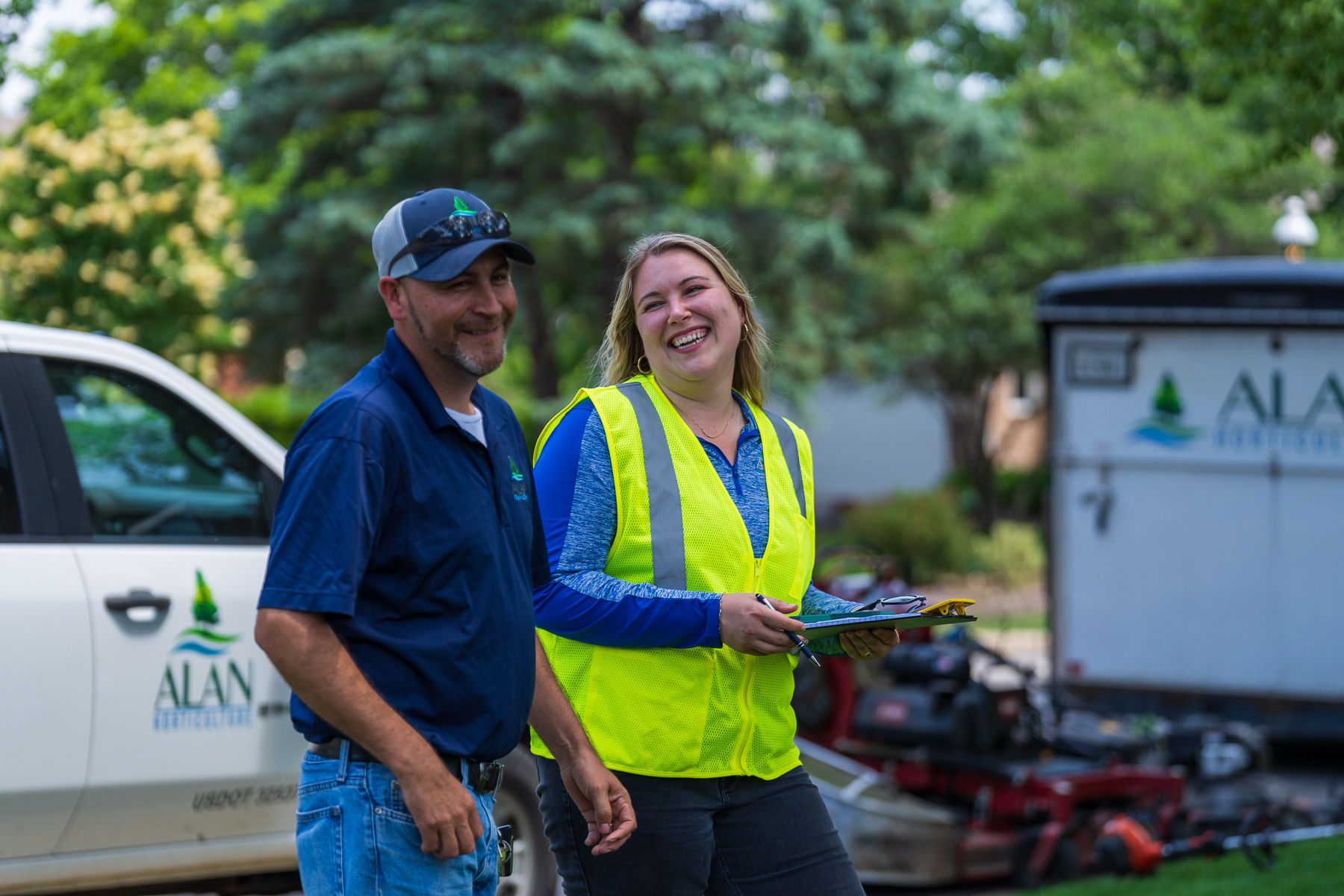 How to Choose a Commercial Landscaping Company in Chicagoland